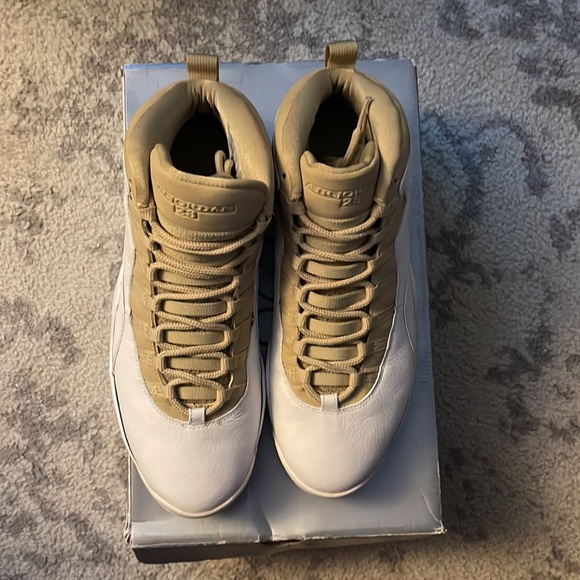 Size 12 - Jordan 10 Retro Linen 2005 - Picture 3 of 7